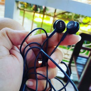 Tai Nghe AKG bảo hành 12 tháng 1 đổi 1