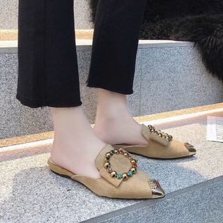 dép xỏ mũi nhọn