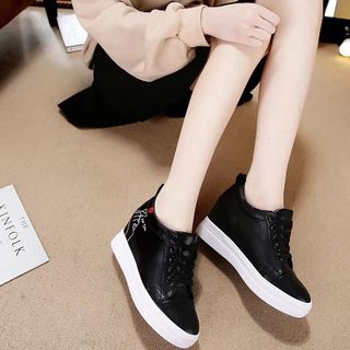giày ba ta bắn tim đế độn