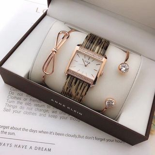 Đồng hồ nữ