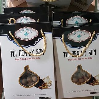 Tỏi đen cô đơn Lý Sơn