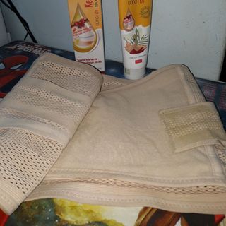nịch bụng
