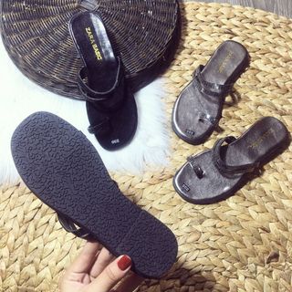 dép xỏ ngón kim tuyến