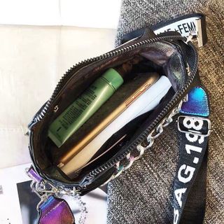 túi xách nữ phối xich cá tính