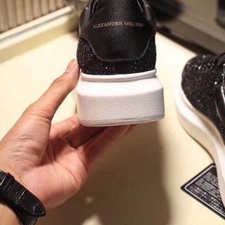Alexander MCQueen Lấp Lánh