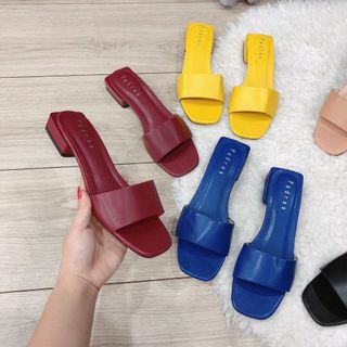 dép quai ngang gót thấpj