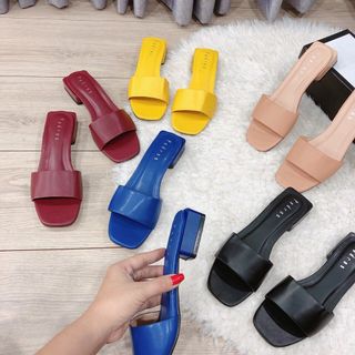 dép quai ngang gót thấpj