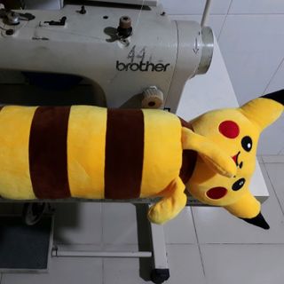 Gối Ôm Thú Nhồi Bông PiKaChu 65cm