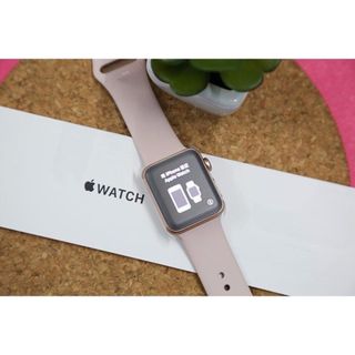 Đồng hồ thông minh Apple Watch Series 3 42mm vàng Gold Aluminum Case with Pink Sand Sport Band MQKW2 - Vàng
