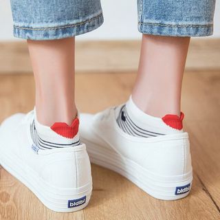 Tất nữ cổ ngắn gót trái tim Nhật Bản