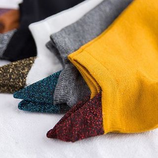 Tất nữ cổ thấp đuôi thuyền cá tính Nhật Bản