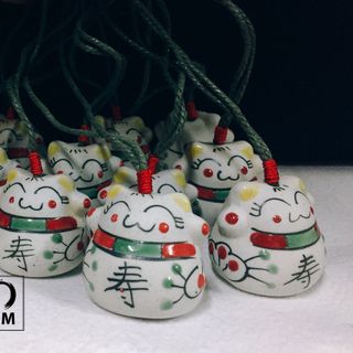 Mèo treo may mắn trang trí xe hơi cửa sổ hàng quán dễ thương