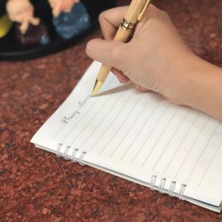 Bút gỗ trơn mực đen