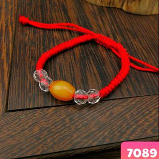 Vòng tay phong thủy màu đỏ giá sỉ 8k bao gồm dây và mặt