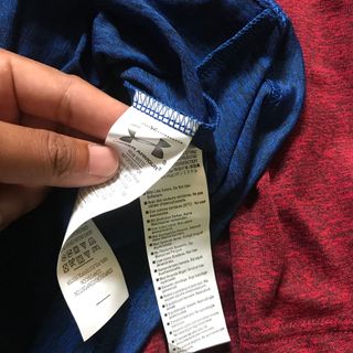 Áo có cổ under Armour