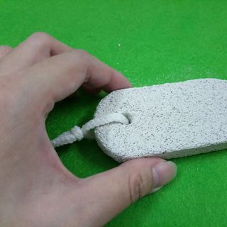đá chà gót chân khắc phục tình trạng nứt gót rất hiệu quả lun giá sỉ 8k