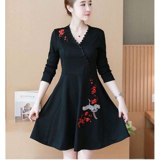 ĐẦM XÒE THÊU HOA CHIM CỔ ĐẮP CHÉO