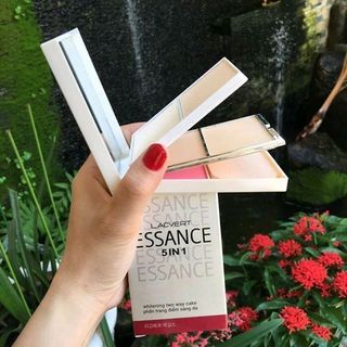 phấn 5 tầng essan