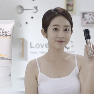 Kem nền che khuyết điểm đa năng Skinnation