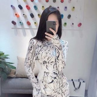 ĐẦM BODY TAY DÀI XỎ NGÓN IN 3D