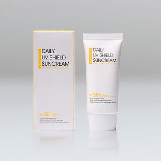 Kem chống nắng Skinnation