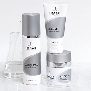 Sữa rửa mặt chống lão hóa da Ageless Total Facial Cleanser
