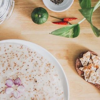 Bánh tráng nước dừa nướng