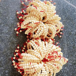sỉ vòng dâu tằm giá 3k