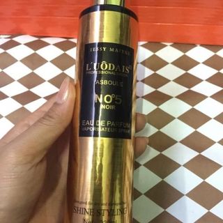 Xịt dưỡng tóc hương nước hoa No5 220ml