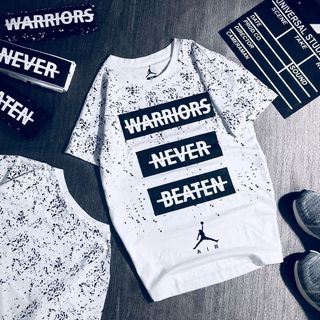 Áo thun nam cổ tròn