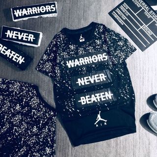 Áo thun nam cổ tròn