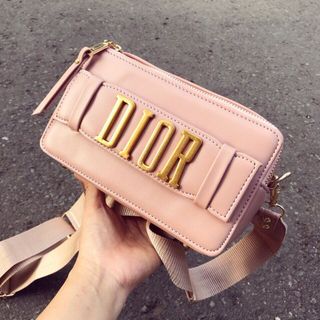 ví nữ có dây đeo