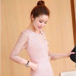 Đầm tay ren phối nút cách điệu