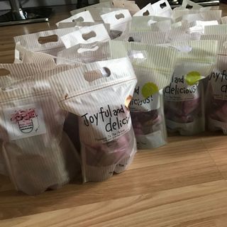 Táo tàu kẹp óc chó 1 gói 10-12 trái