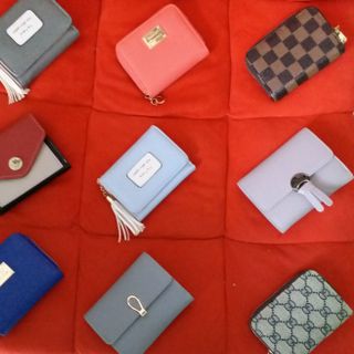 ví cầm tay vuông