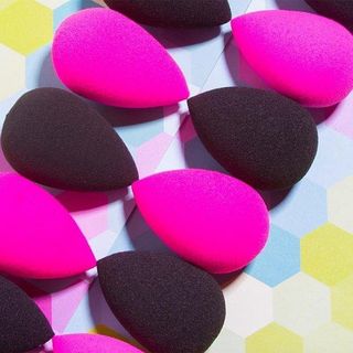 MÚT TRANG ĐIỂM GIỌT NƯỚC