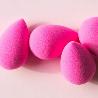 MÚT TRANG ĐIỂM GIỌT NƯỚC