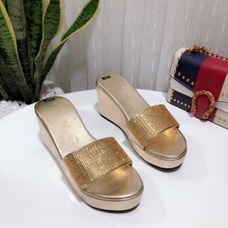 dép xuồng kim Tiến