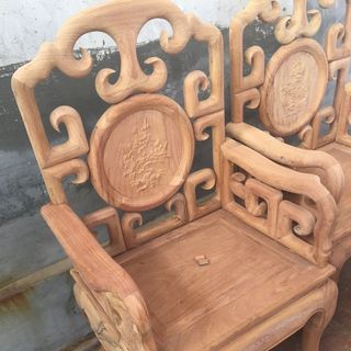 Chuyên bàn ghế móc mỏ gõ đỏ