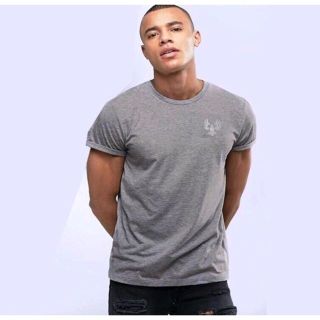 Áo thun nam cổ tròn