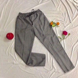 Quần Baggy kẻ gấu lệch gấu bằng