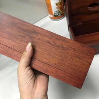 Hộp giấy ăn gỗ hương