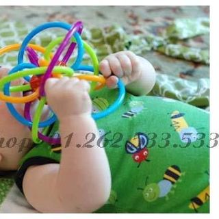 Gặm nướu Cầu Vồng an toàn cho bé