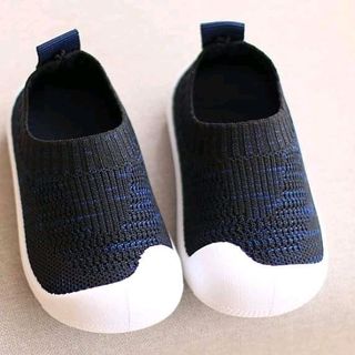 GIÀY TẬP ĐI LEN CỔ CHUN