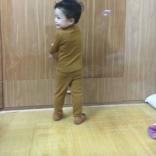 Bộ cotton len cao cổ thêu hình chim cánh cụt