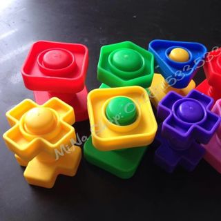 Ốc vít Nhựa to - Rèn luyện kỹ năng