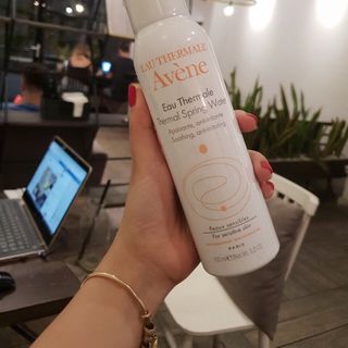 xịt khoáng Avene 150ml