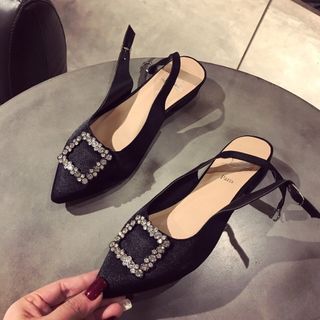 giày sandal bít mui