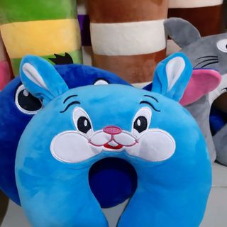 gối cổ chữ u