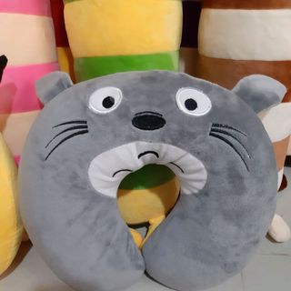 gối cổ chữ u